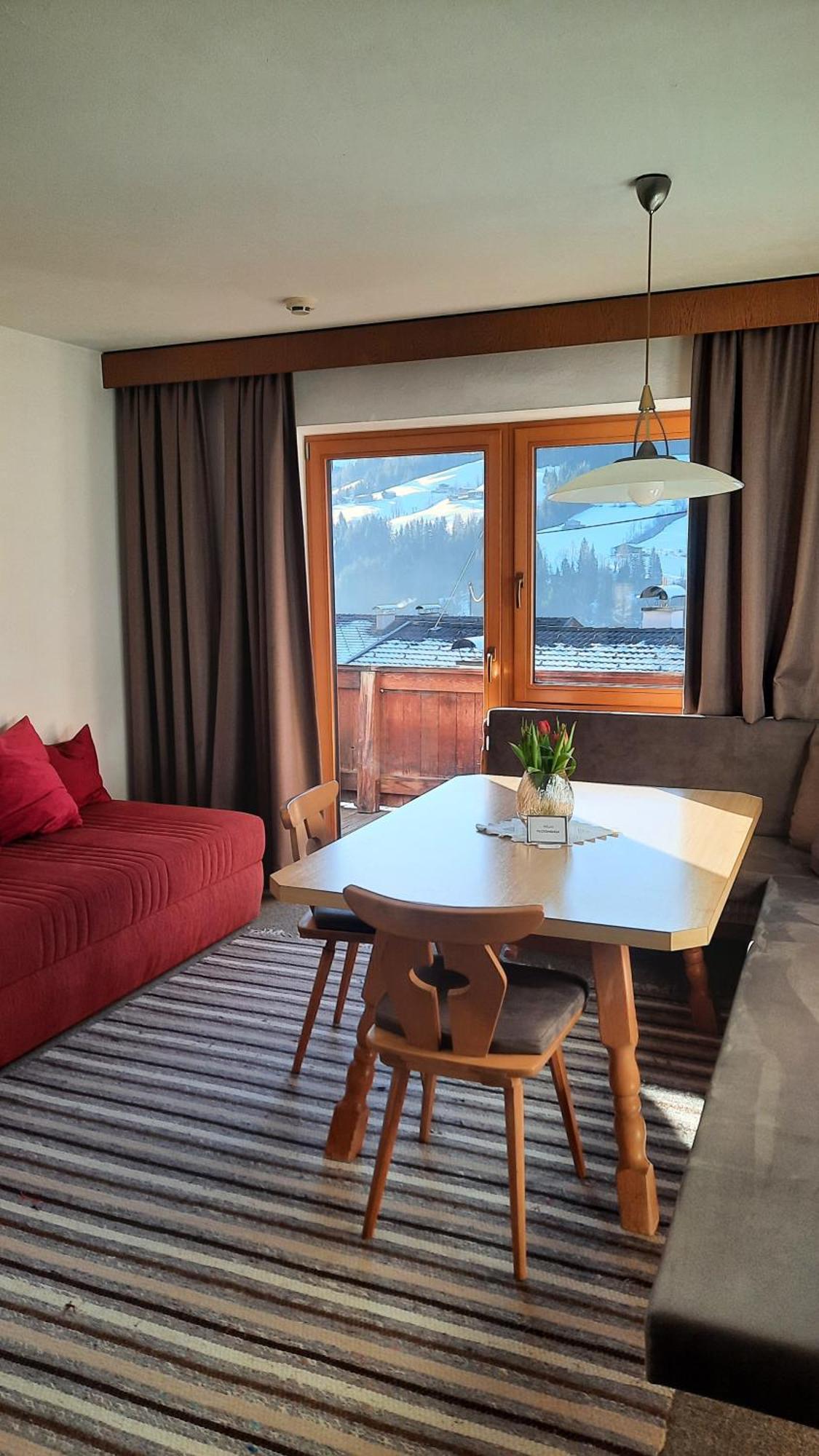 Hotel Haus Gmahblick Ferienwonungen à Alpbach Extérieur photo