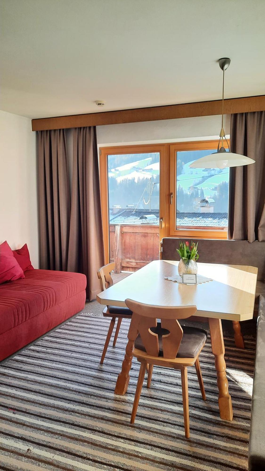 Hotel Haus Gmahblick Ferienwonungen à Alpbach Extérieur photo